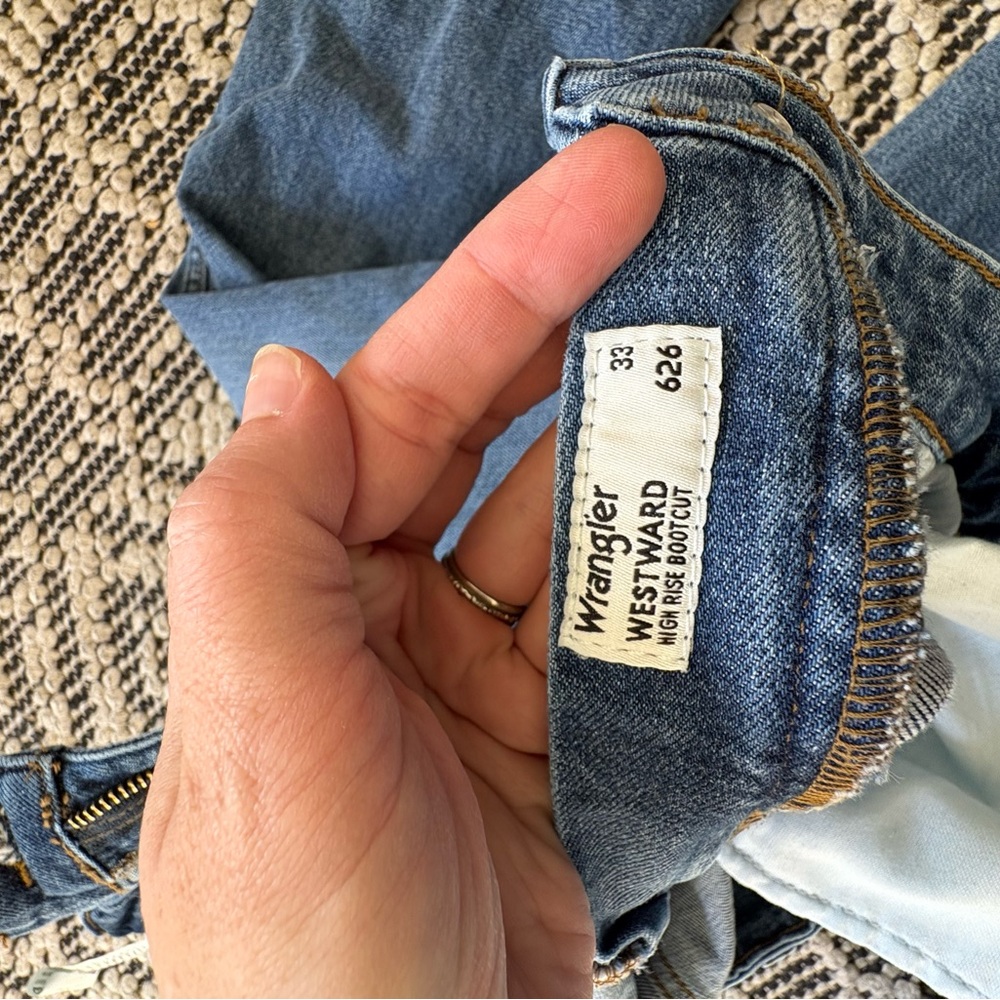 Wrangler Women's Blue Boot Cut Jeans - Picture 8 of 8
